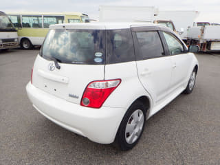 2005 TOYOTA IST