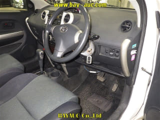 2005 TOYOTA IST