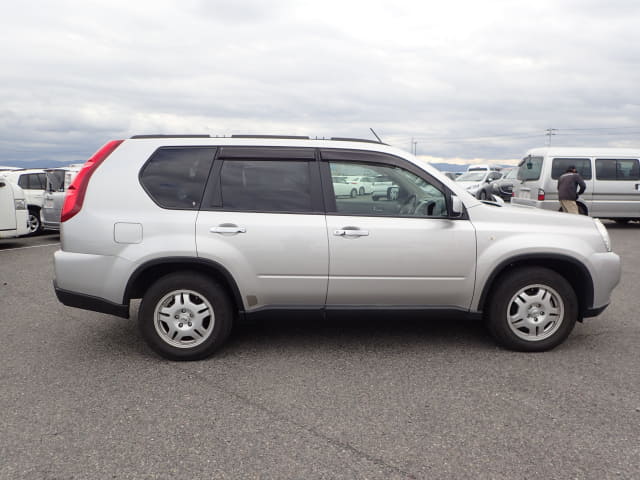 2009 NISSAN X-Trail