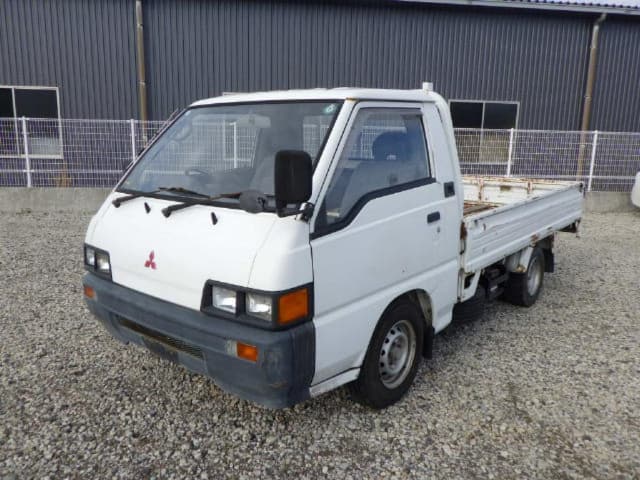MITSUBISHI Delica Truck