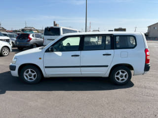 2004 TOYOTA Succeed Van