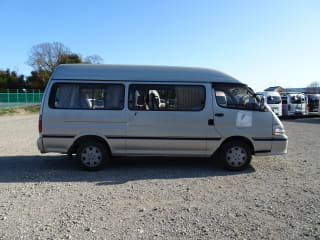 2002 TOYOTA Hiace Wagon