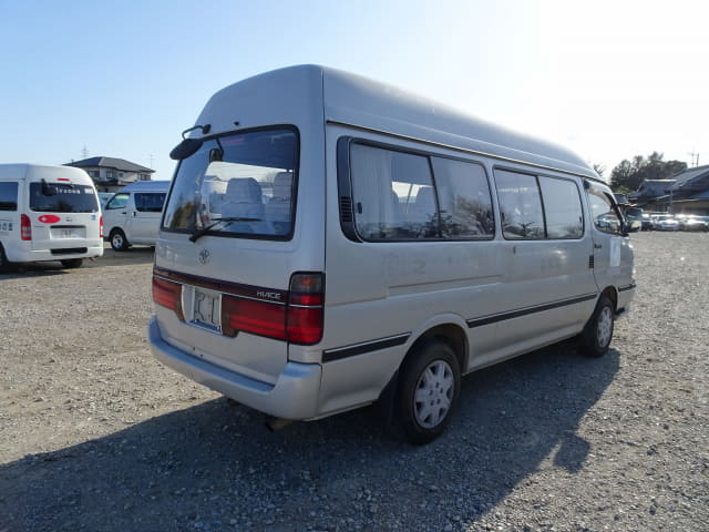 2002 TOYOTA Hiace Wagon