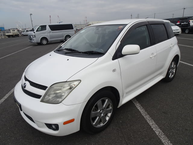 2006 TOYOTA IST