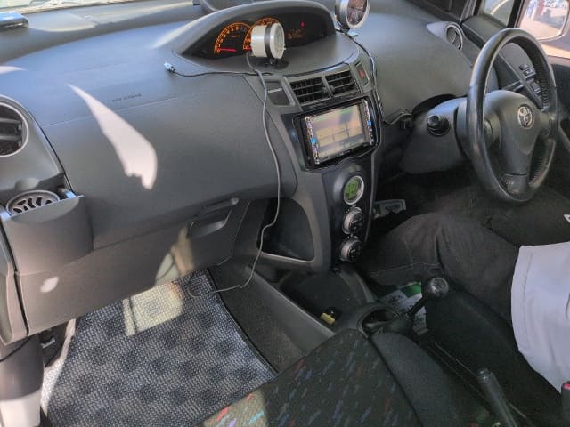 2007 TOYOTA Vitz