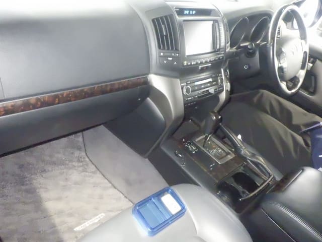 2008 TOYOTA Land Cruiser