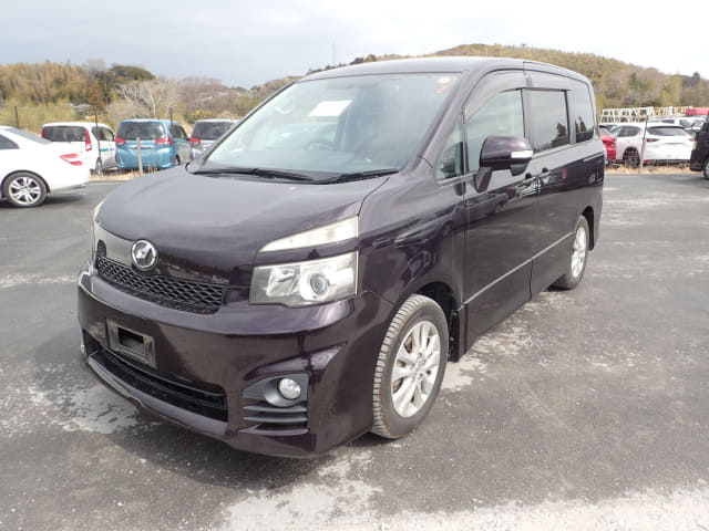 2010 TOYOTA Voxy