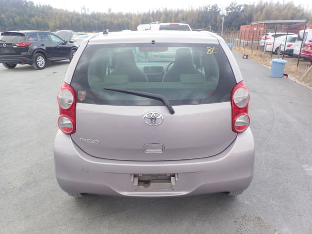 2010 TOYOTA Passo