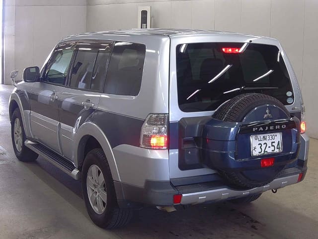 2007 MITSUBISHI Pajero