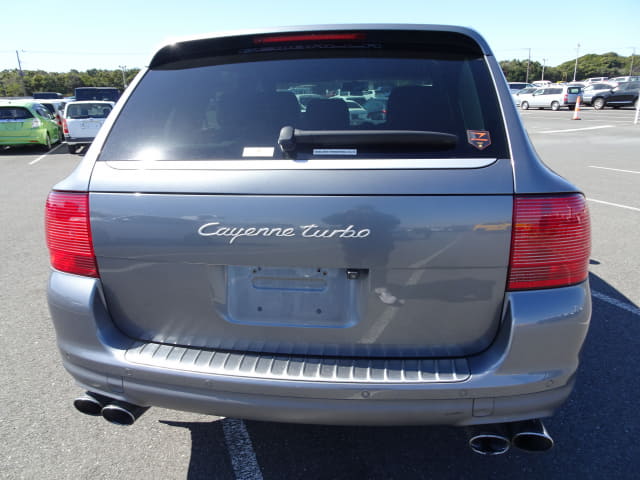 2004 Porsche Cayenne