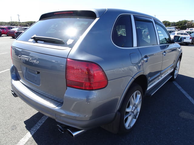 2004 Porsche Cayenne