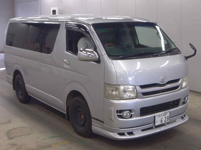 2010 TOYOTA Regiusace Van