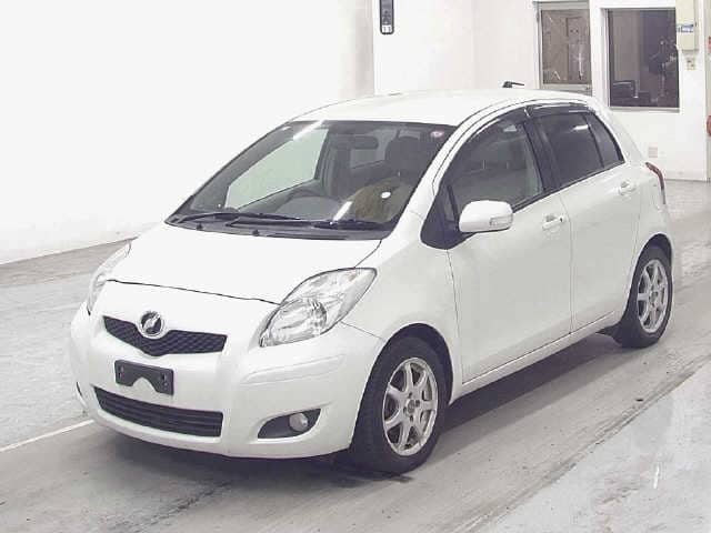 TOYOTA Vitz]