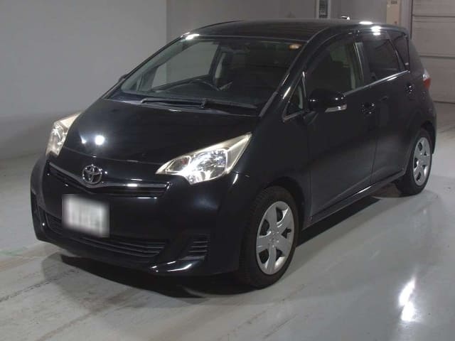TOYOTA Ractis