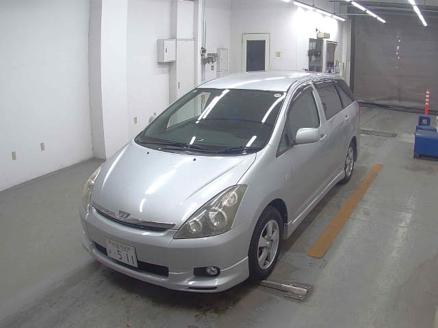 2004 TOYOTA Wish