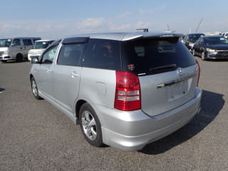 2004 TOYOTA Wish
