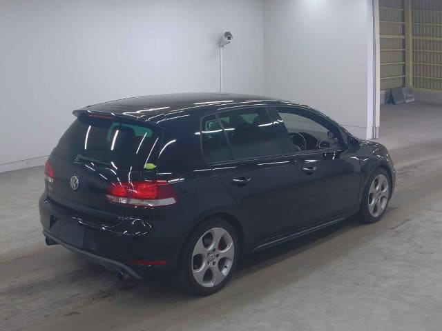 2011 VOLKSWAGEN Golf GTI