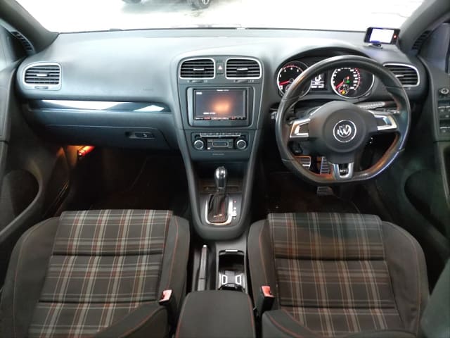 2011 VOLKSWAGEN Golf GTI