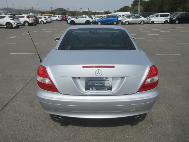 2006 MERCEDES-BENZ SLK