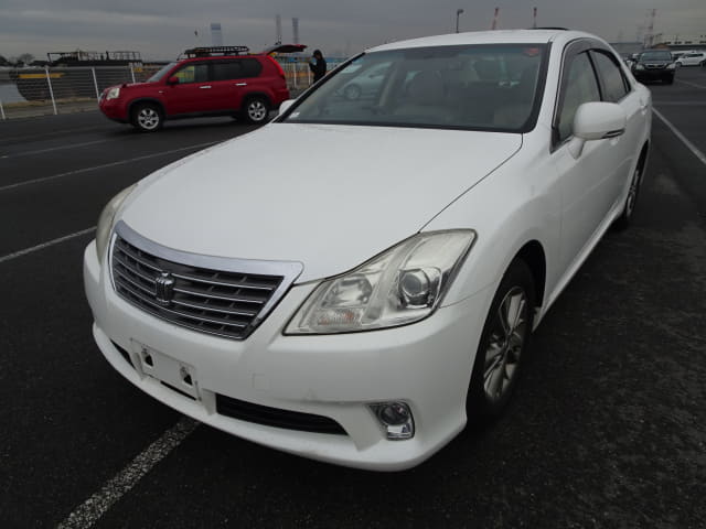 2011 TOYOTA Crown