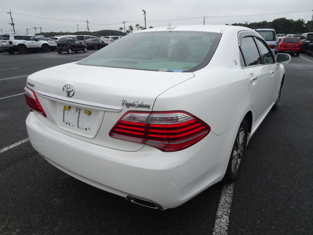 2011 TOYOTA Crown