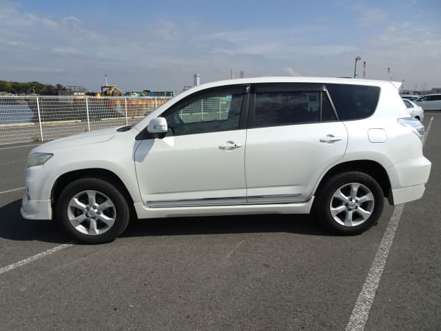 2011 TOYOTA Vanguard