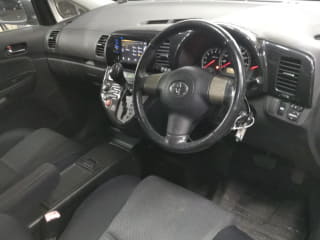 2004 TOYOTA Wish