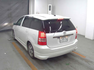 2004 TOYOTA Wish