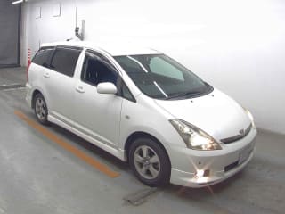 2004 TOYOTA Wish