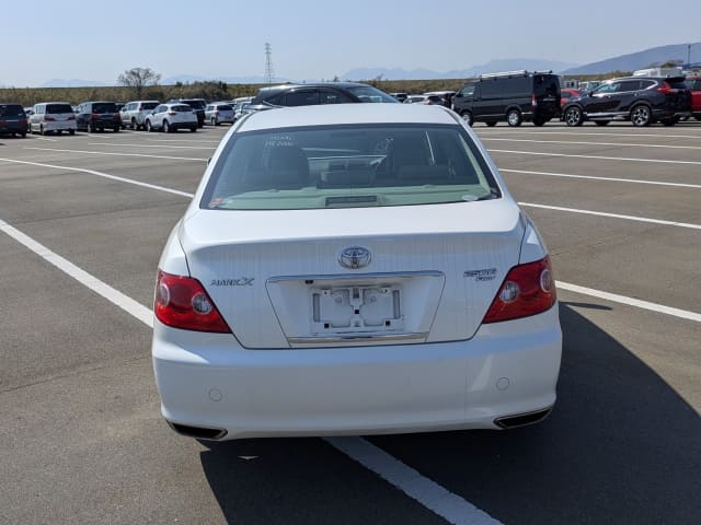 2005 TOYOTA Mark X