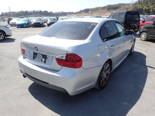BMW 3 Series thumbnail 70