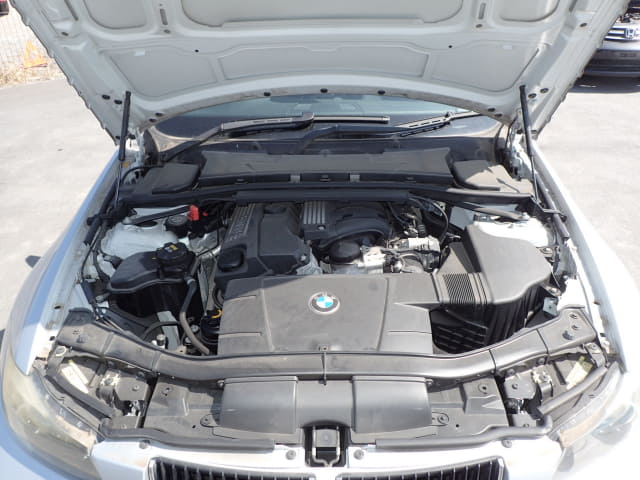 BMW 3 Series thumbnail 45