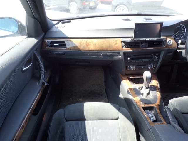 BMW 3 Series thumbnail 31