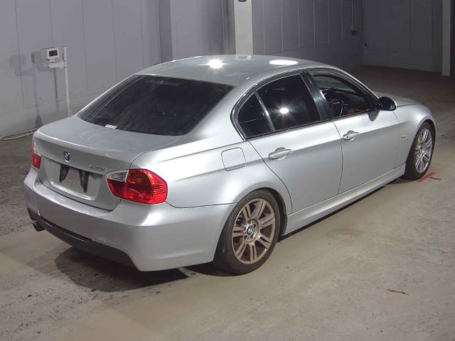BMW 3 Series thumbnail 48