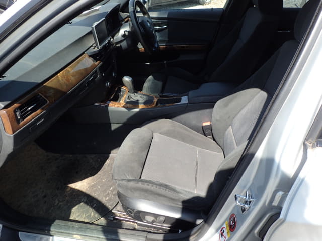 BMW 3 Series thumbnail 26