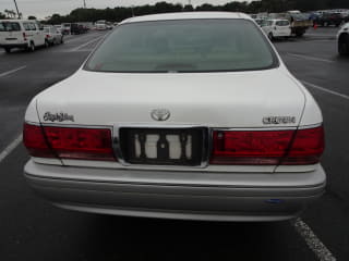 2001 TOYOTA Crown