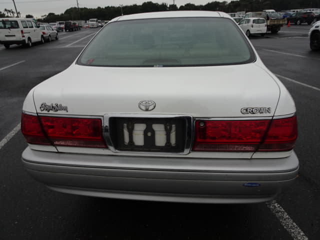 2001 TOYOTA Crown