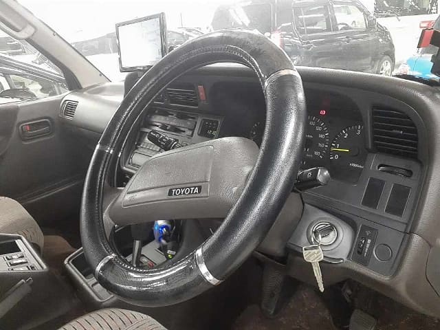 1995 TOYOTA Hiace Wagon