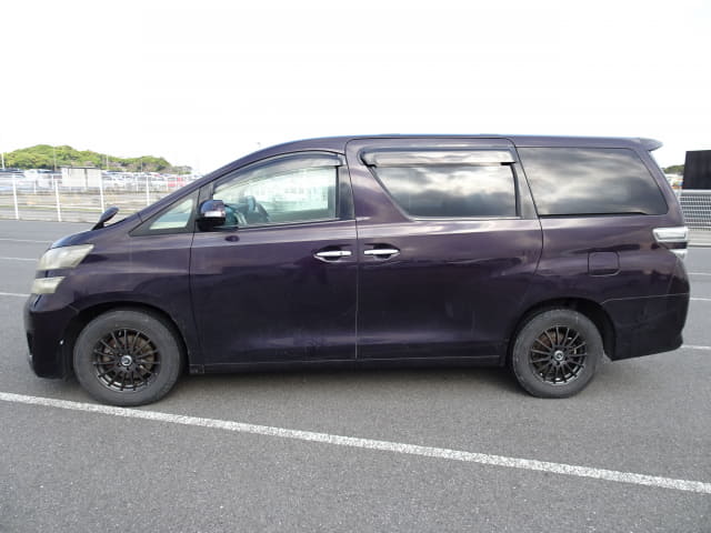 2009 TOYOTA Vellfire