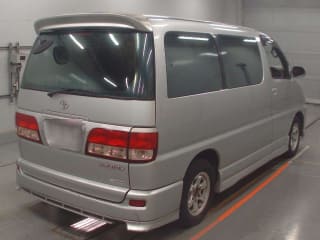 2002 TOYOTA Regius Wagon