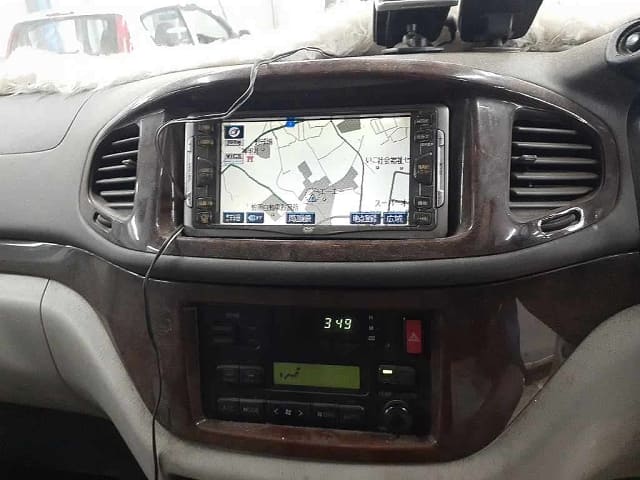 2002 TOYOTA Regius Wagon