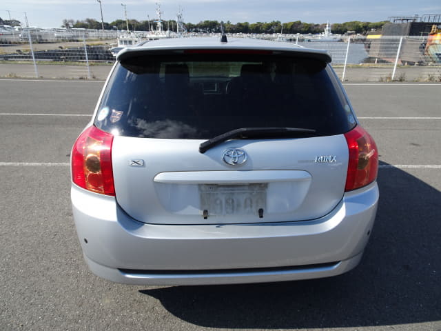 2004 TOYOTA Corolla Runx