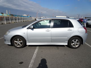 2004 TOYOTA Corolla Runx