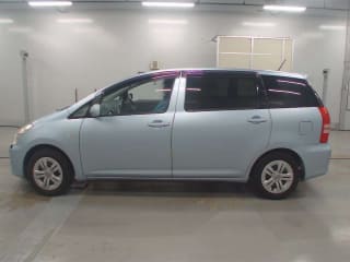 2004 TOYOTA Wish