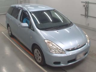 2004 TOYOTA Wish