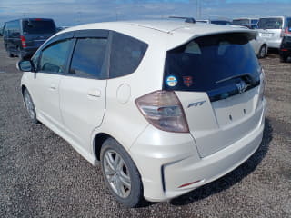 2011 HONDA Fit