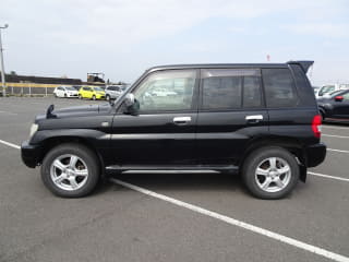 2005 MITSUBISHI Pajero iO