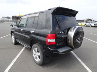 2005 MITSUBISHI Pajero iO