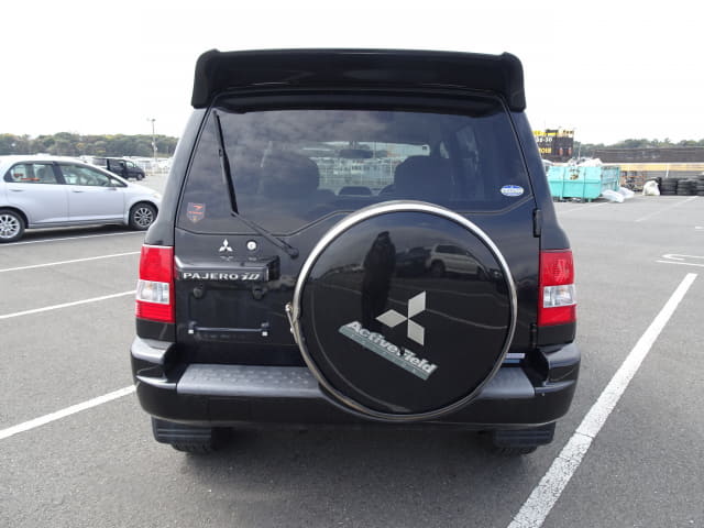 2005 MITSUBISHI Pajero iO