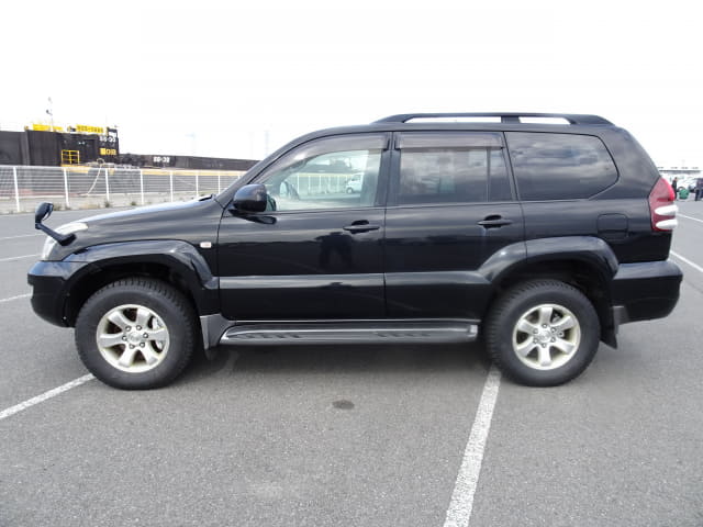TOYOTA Land Cruiser Prado thumbnail 2